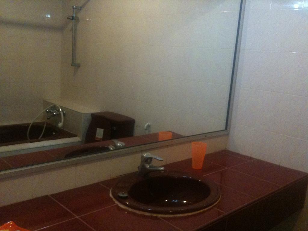Chhne Chulsa Hotel Sihanoukville Ruang foto
